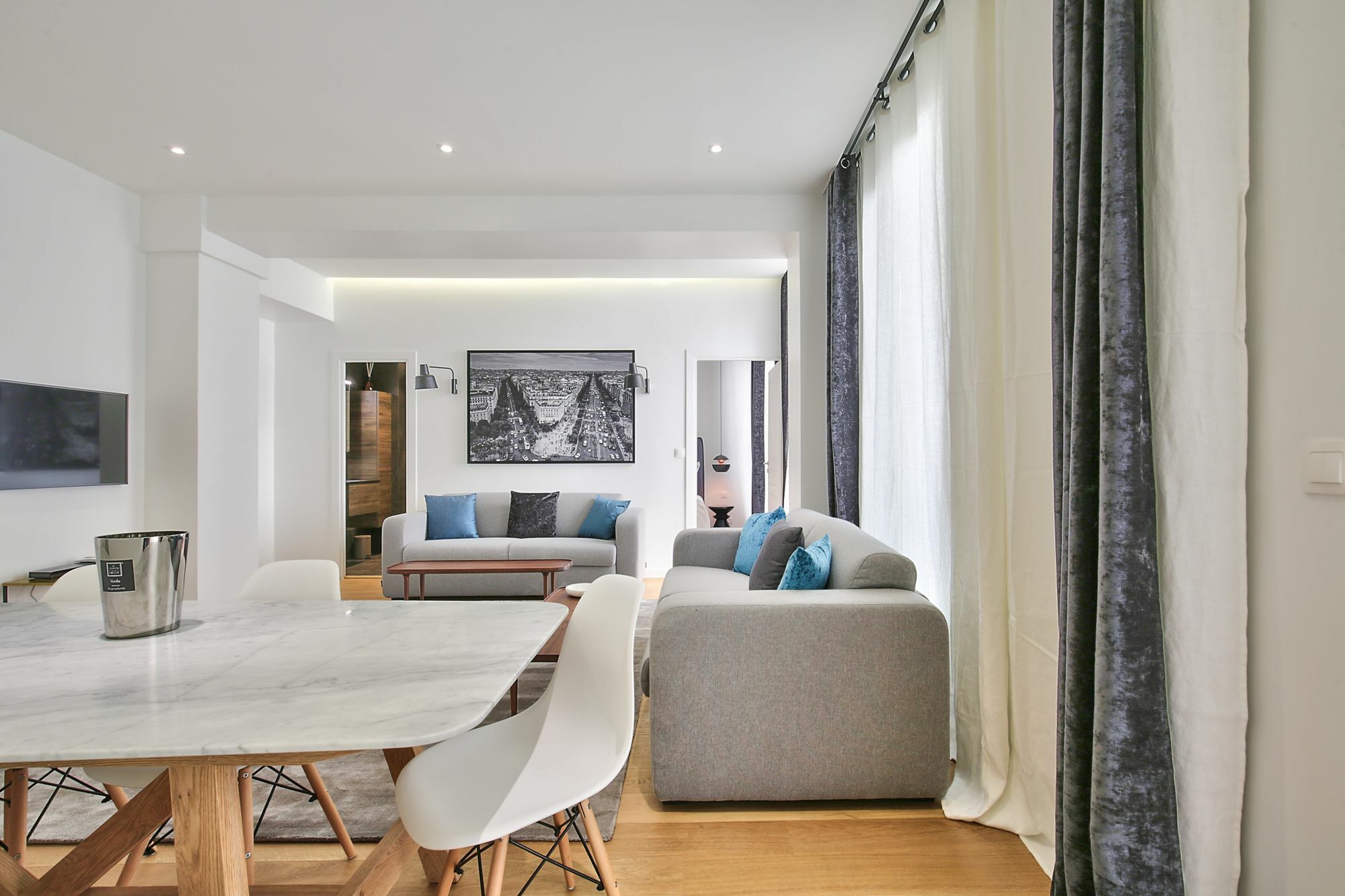 69 - Authentic Parisian Home Exterior photo